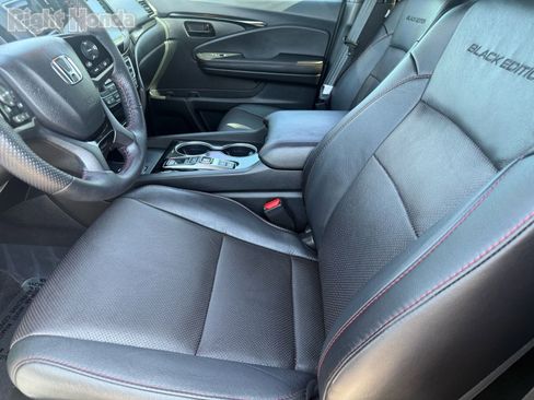 Certified 2024 Honda Passport Black Edition image 14