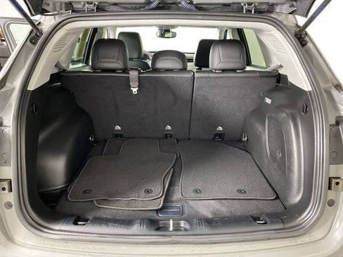 Used 2022 Jeep Compass Limited w/ Sun and Sound Group image 30