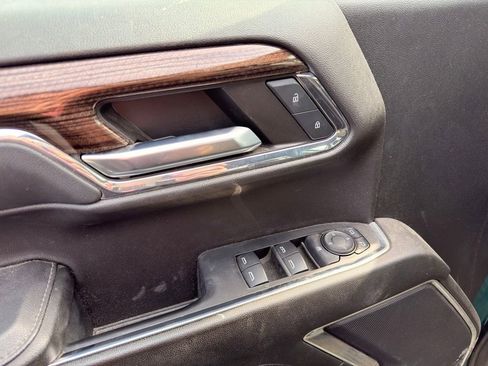 Used 2024 Chevrolet Silverado 1500 LT image 12