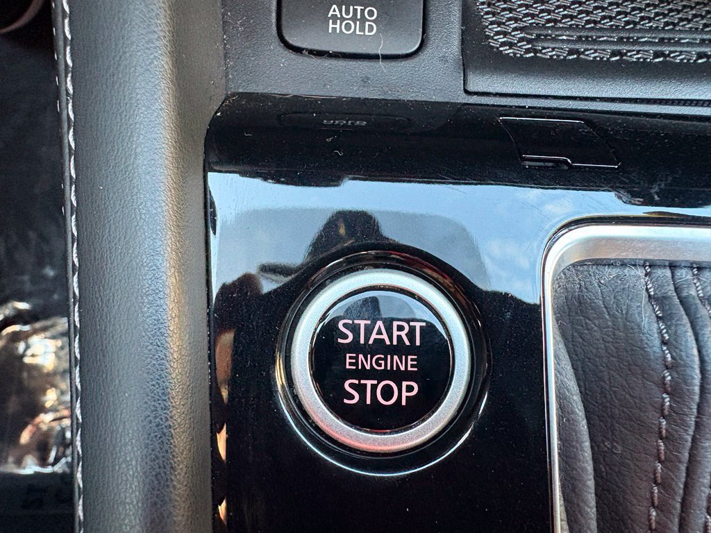 Used 2023 Nissan Kicks SR w/ SR Premium Package FWD image 38