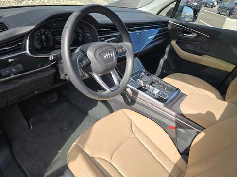 Used 2025 Audi Q7 2.0T Premium Plus w/ Premium Plus Package AWD/4WD image 37
