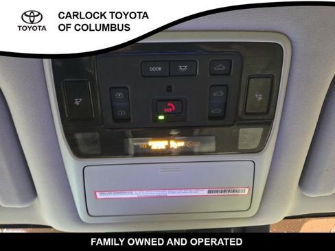 Used 2024 Toyota Grand Highlander AWD image 30