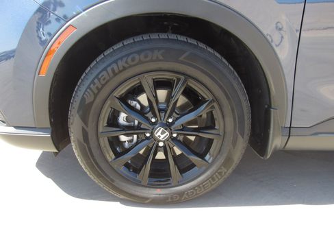 Certified 2025 Honda CR-V Sport-L image 4