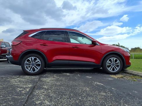 Certified 2022 Ford Escape SEL image 4