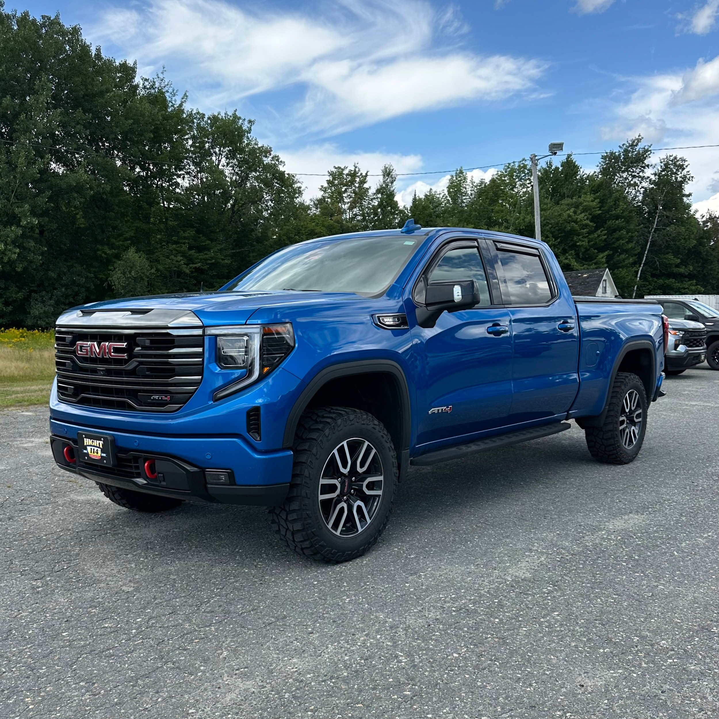Used 2023 GMC Sierra 1500 AT4 w/ AT4 Premium Package AWD/4WD image 7