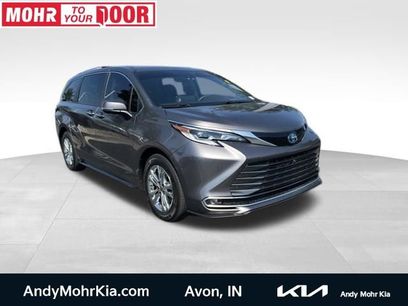 Used 2022 Toyota Sienna Platinum