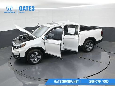 Certified 2025 Honda Ridgeline RTL image 50