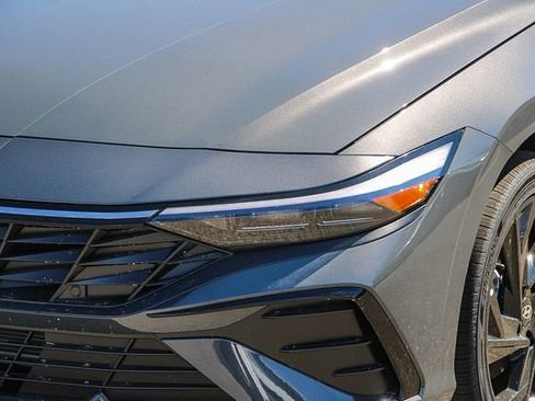 New 2026 Hyundai Elantra SEL Sport image 10