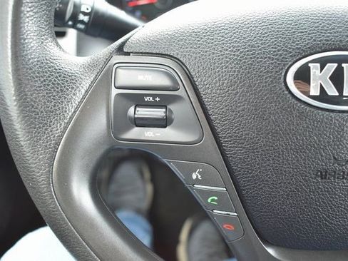 Used 2016 Kia Forte LX image 19