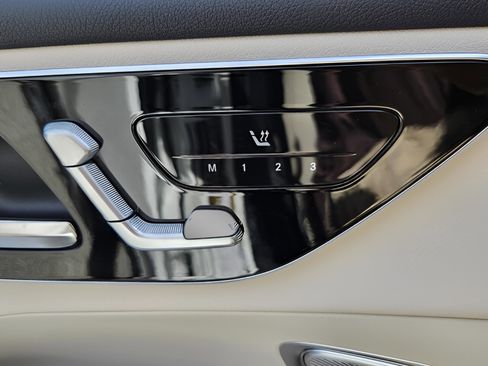 New 2026 Mercedes-Benz GLC 300 image 27