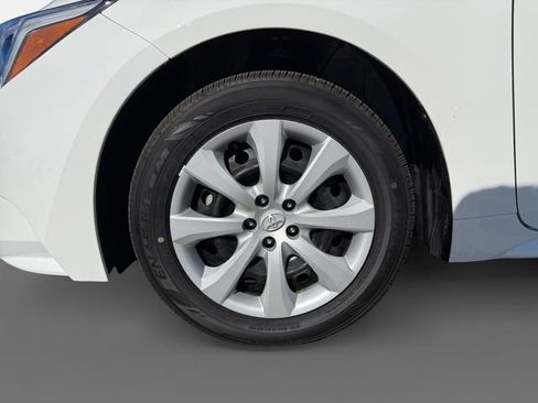 Certified 2025 Toyota Corolla LE image 12