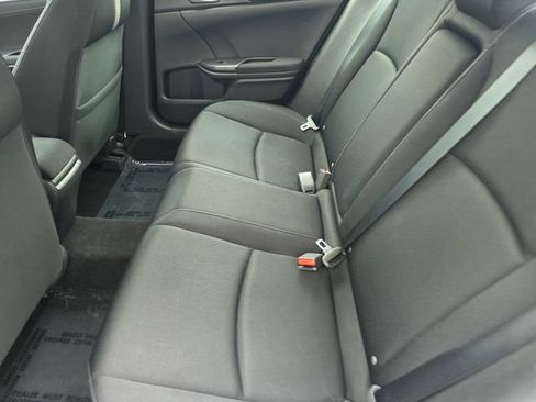 Used 2019 Honda Civic EX image 9