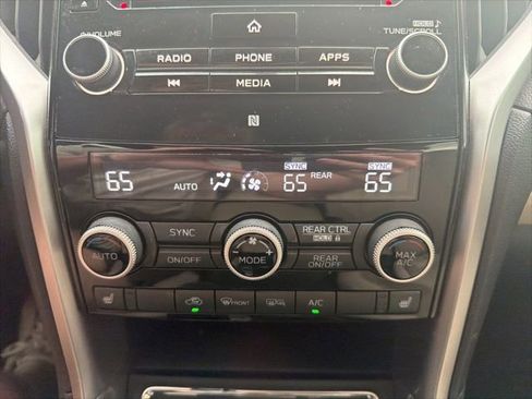Used 2020 Subaru Ascent Premium w/ Convenience Package AWD/4WD image 30