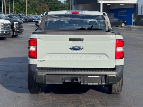 Used 2024 Ford Maverick XLT FWD image 3