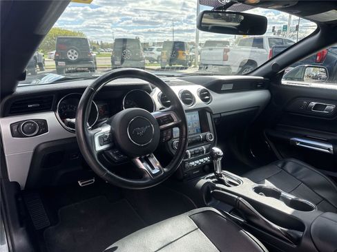 Used 2016 Ford Mustang GT Premium RWD image 17