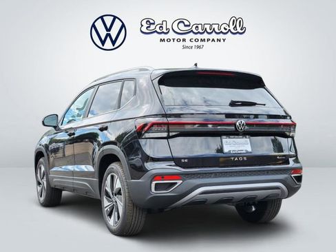 New 2025 Volkswagen Taos SE image 6