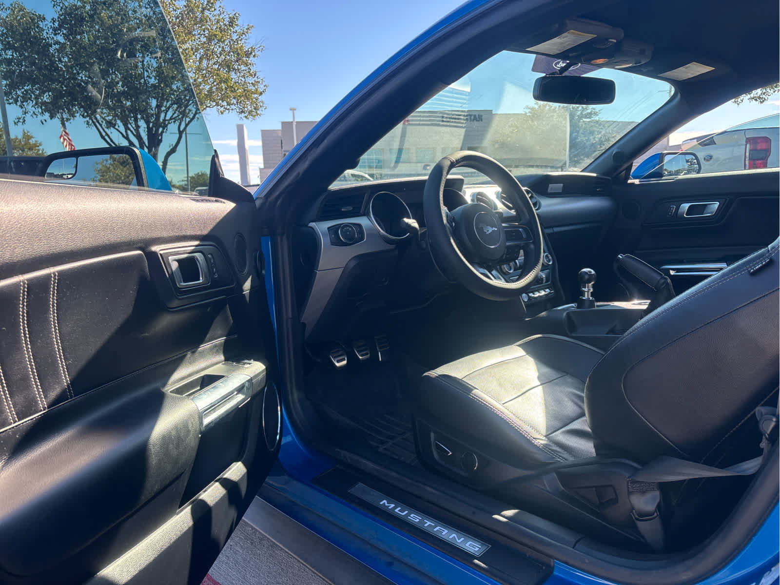 Used 2019 Ford Mustang GT Premium RWD image 5