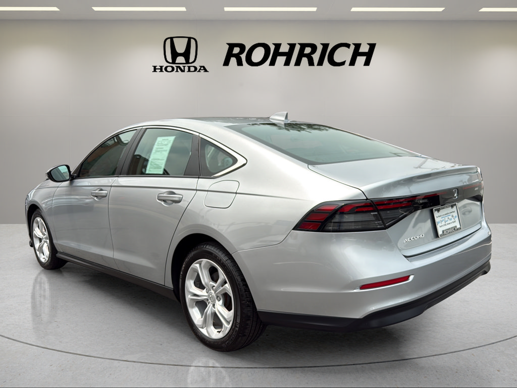 Used 2025 Honda Accord LX image 8