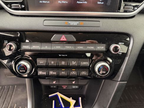 Used 2020 Kia Sportage EX AWD/4WD image 22