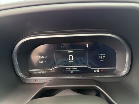 Used 2023 GMC Yukon XL SLT w/ SLT Premium Package image 15