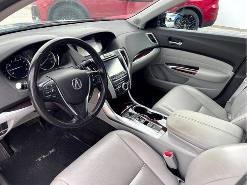 Used 2015 Acura TLX V6 w/ Technology Package FWD image 10