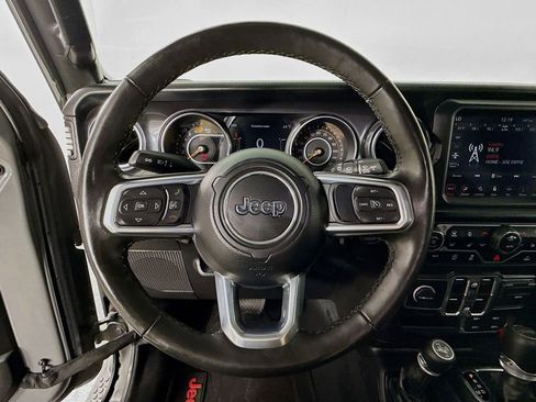 Used 2023 Jeep Wrangler Unlimited Sahara AWD/4WD image 13