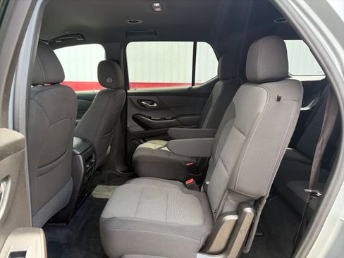 Used 2023 Chevrolet Traverse LT w/ LPO, Floor Liner Package AWD/4WD image 39