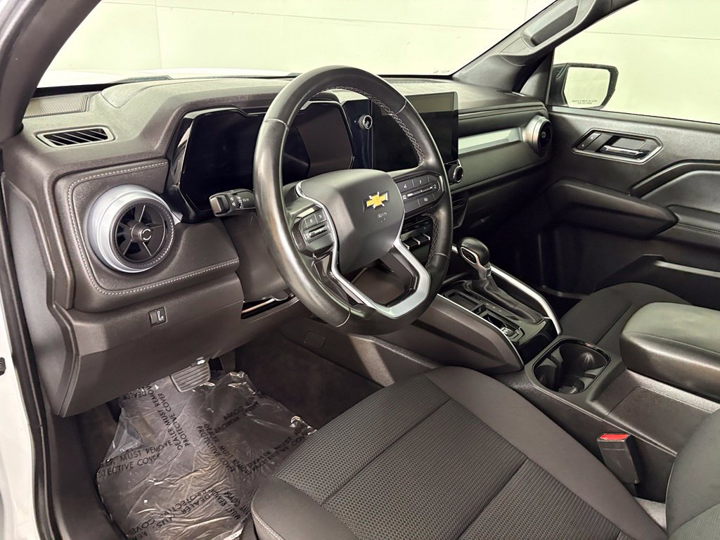 Used 2024 Chevrolet Colorado LT w/ LT Convenience Package RWD image 16