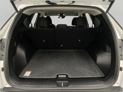 Certified 2023 Hyundai Tucson SEL AWD/4WD image 5