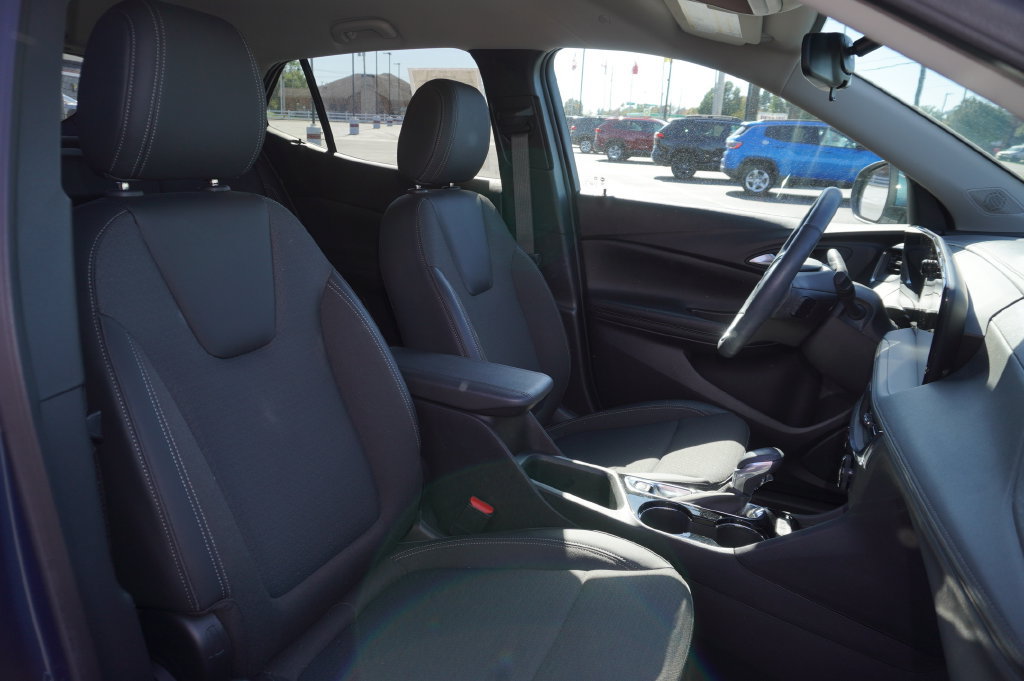 Used 2024 Buick Encore GX Preferred w/ Comfort Package AWD/4WD image 29