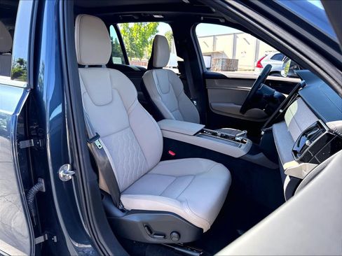 Used 2026 Volvo XC90 B6 Plus w/ Protection Package Premier AWD/4WD image 10