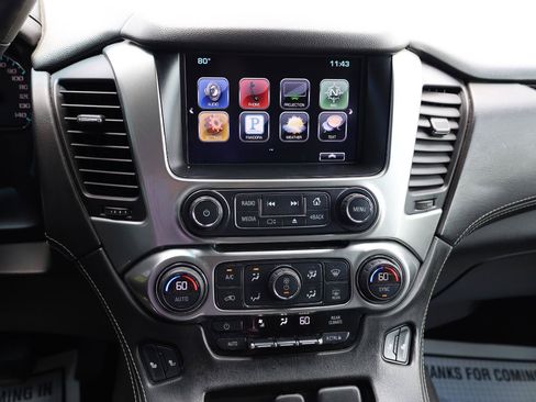 Used 2016 Chevrolet Suburban LT RWD image 8