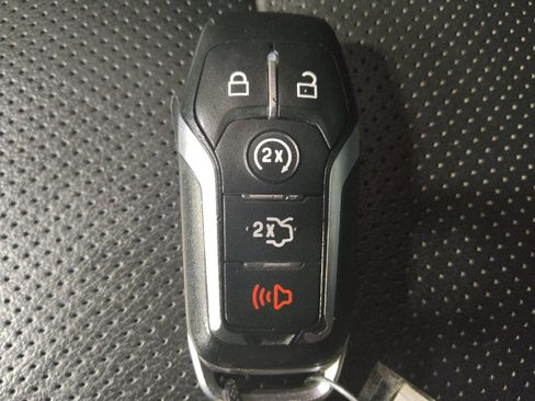 Used 2016 Ford Explorer Sport w/ Equipment Group 401A AWD/4WD image 32