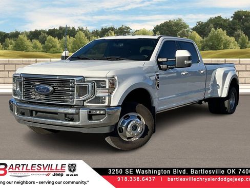Used 2022 Ford F350 Lariat w/ Lariat Ultimate Package image 1