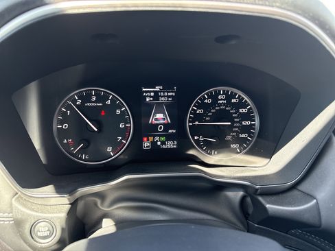 Used 2025 Subaru Outback Limited XT image 7