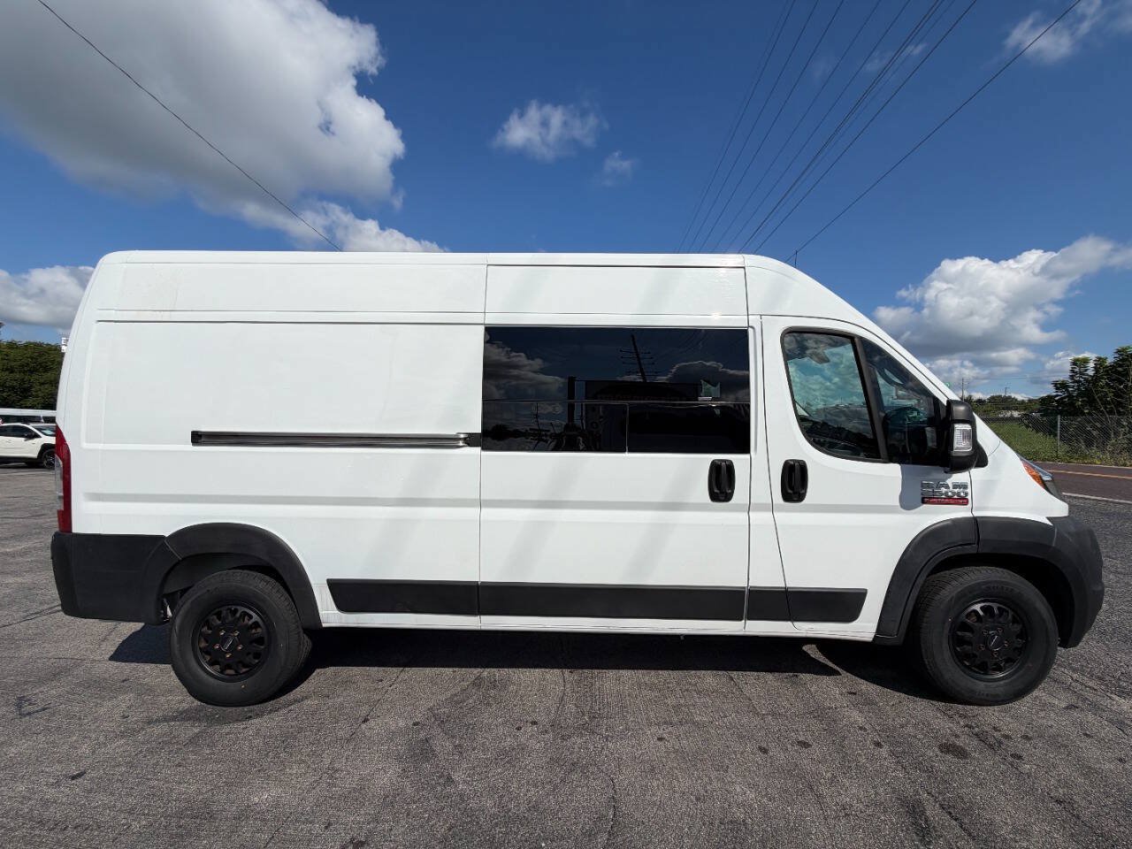 Used 2021 RAM ProMaster 2500 FWD image 5