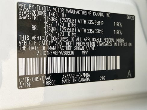 Used 2023 Toyota RAV4 XLE Premium image 32