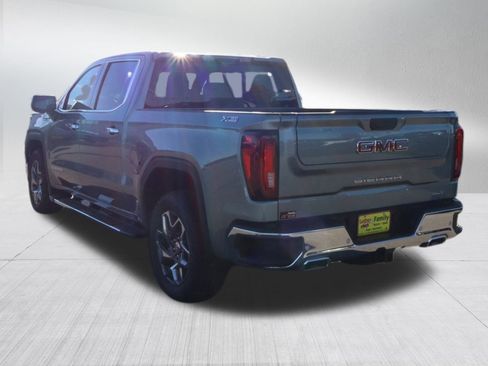 New 2026 GMC Sierra 1500 SLT image 5