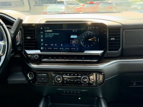 Used 2025 Chevrolet Silverado 2500 LT AWD/4WD image 24