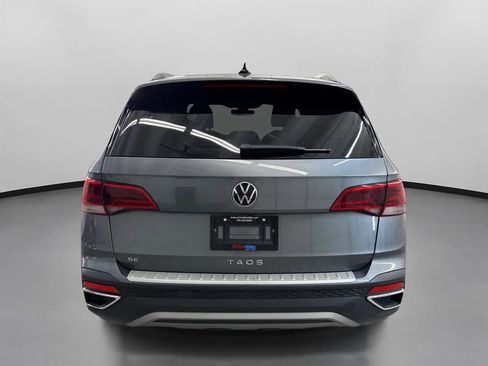 Used 2023 Volkswagen Taos SE FWD image 8