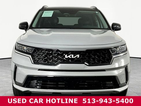 Used 2023 Kia Sorento SX AWD/4WD image 2