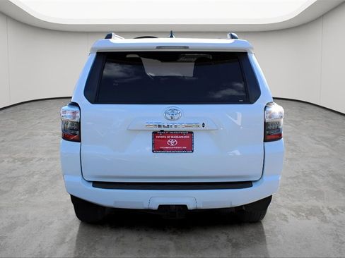 Certified 2023 Toyota 4Runner SR5 Premium image 4