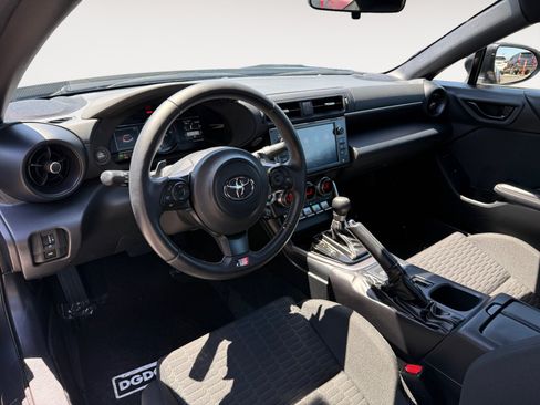 Used 2023 Toyota GR86 w/ ALL Weather Mat Package (TMS) RWD image 15