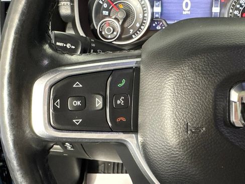 Used 2019 RAM 1500 Laramie AWD/4WD image 18