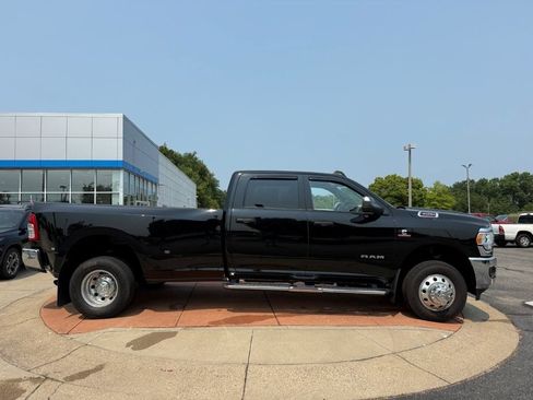 Used 2022 RAM 3500 Big Horn w/ Level A Equipment Group AWD/4WD image 7