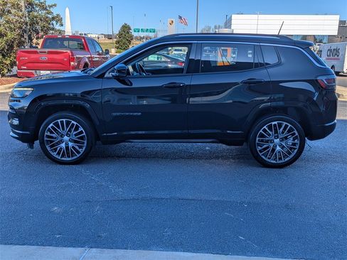 Used 2022 Jeep Compass Limited w/ Elite Group image 7