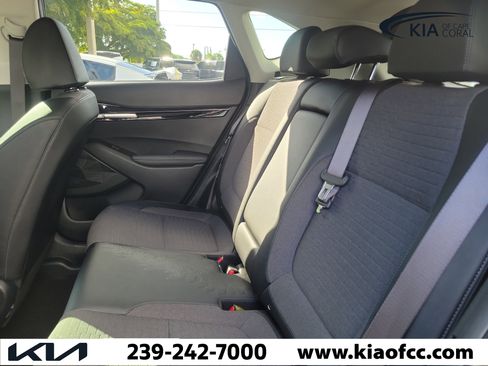 Used 2022 Kia Seltos S AWD/4WD image 10