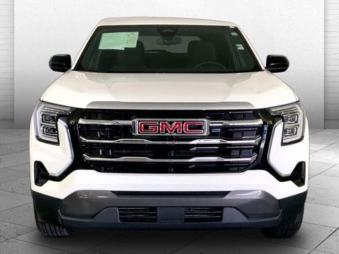 Used 2026 GMC Terrain Elevation FWD image 2