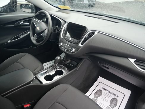 Used 2020 Chevrolet Malibu LS FWD image 26