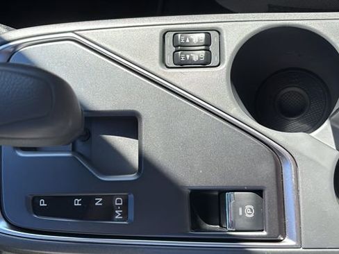 Certified 2025 Subaru Crosstrek 2.0i Premium image 29